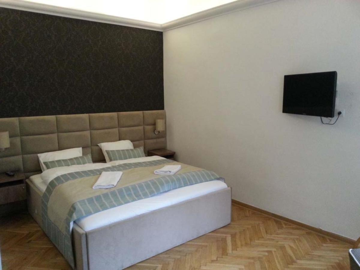 Chmielna 5 Rooms & Apartments Warsaw Exterior photo